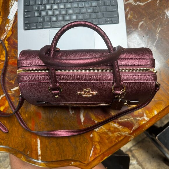 Coach burgundy luster - Picture 2 of 2